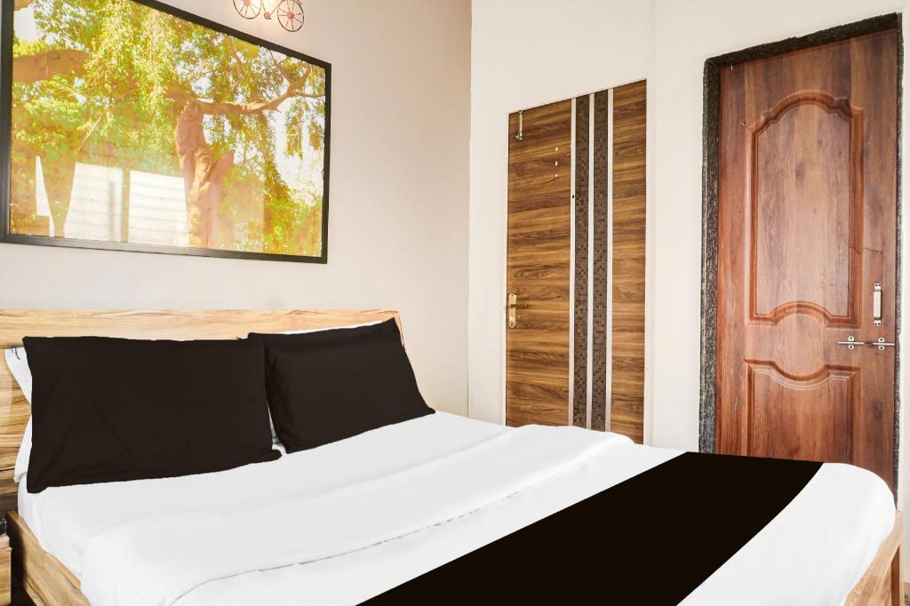Hotel Elite Stay - last minute hotel in Pune