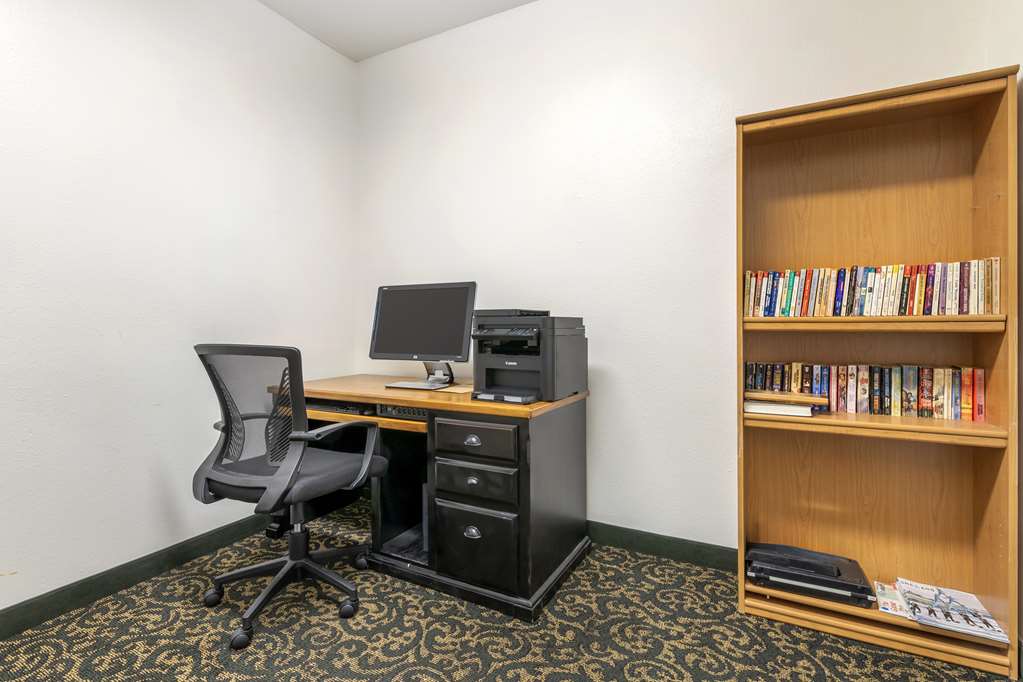 Best Western Wittenberg Inn - photo 32