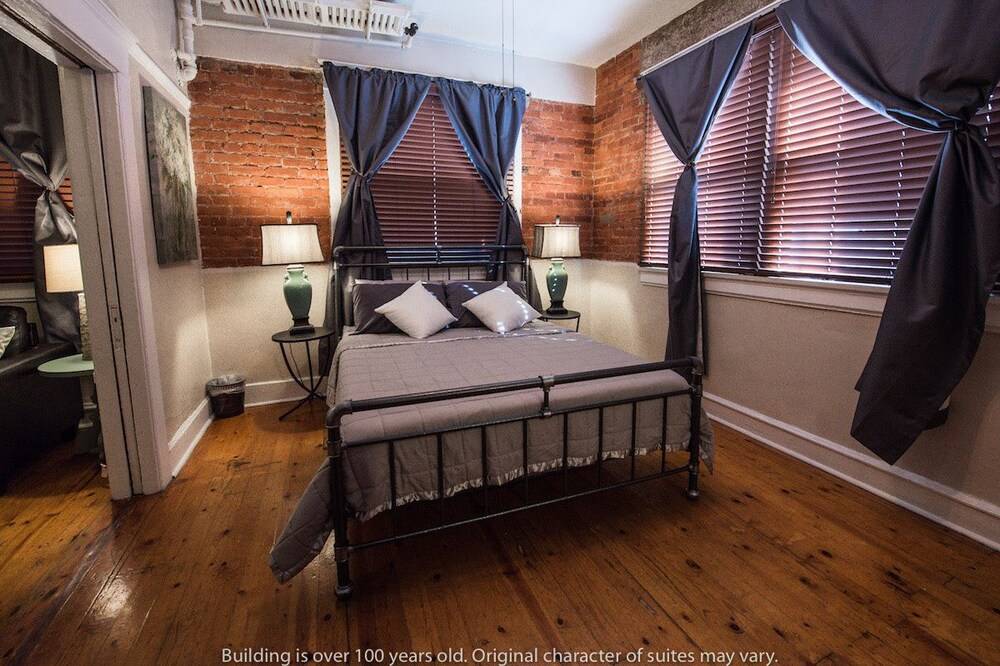 Ellison Suites - photo 23