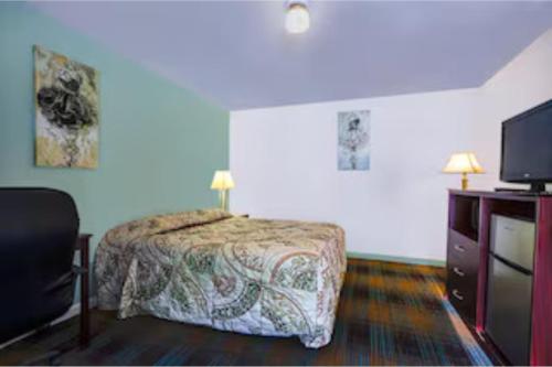 Travelers Inn by OYO Beaver Hwy 19 - photo 14