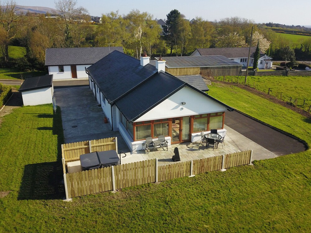 Rose Cottage — 4-Star Luxury Hotel in Muff, Republic of Ireland