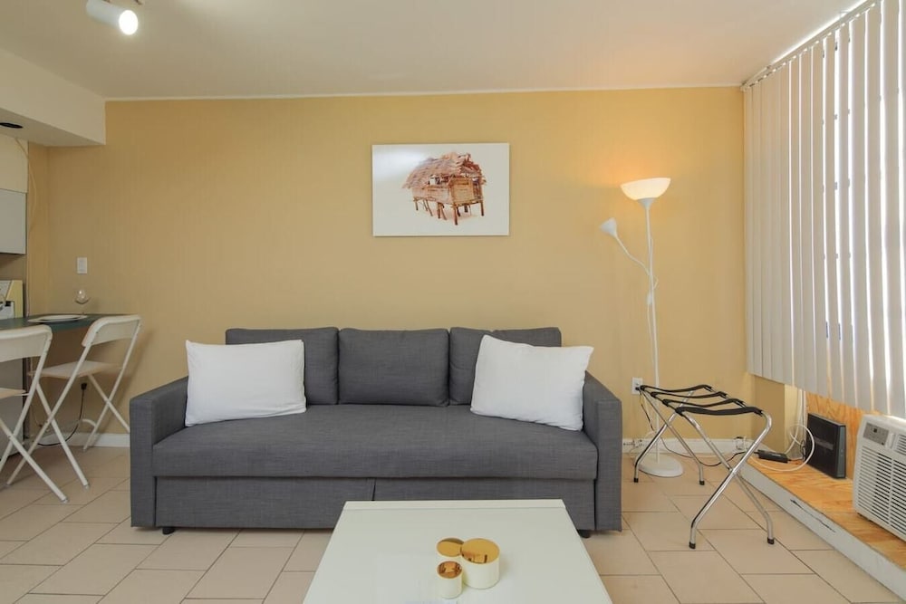 Gorgeous Studio 1bath Miami Beach 1 Block to the Ocean - photo 3
