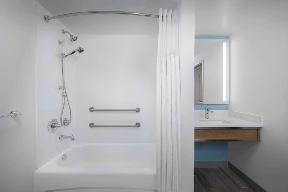 Hilton Garden Inn Wilkes Barre - photo 21