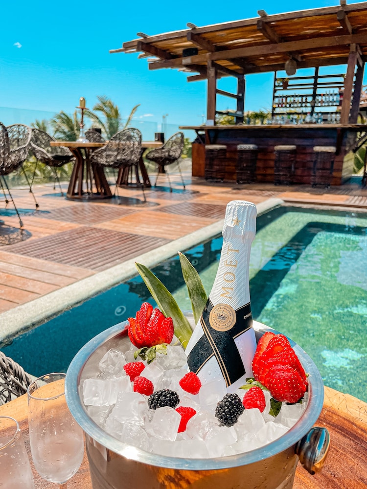 Rooftop pool