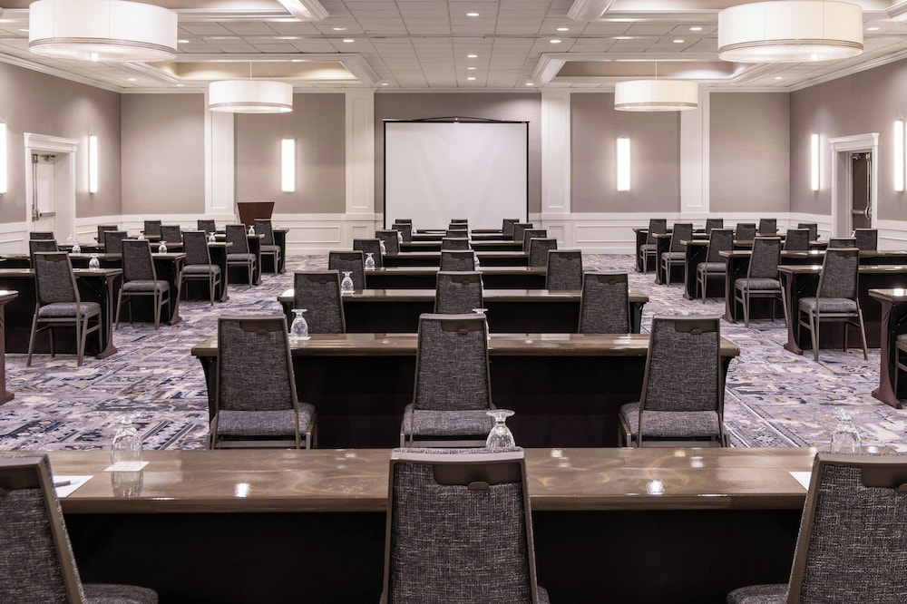 Sheraton Ann Arbor Hotel - photo 59