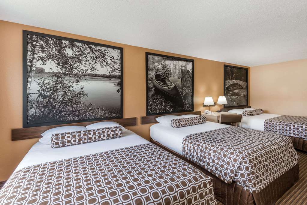 Super 8 by Wyndham Fort Dodge IA - photo 9