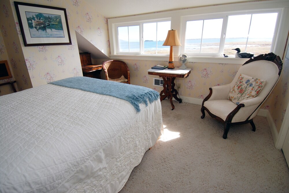 China Beach Retreat - photo 9