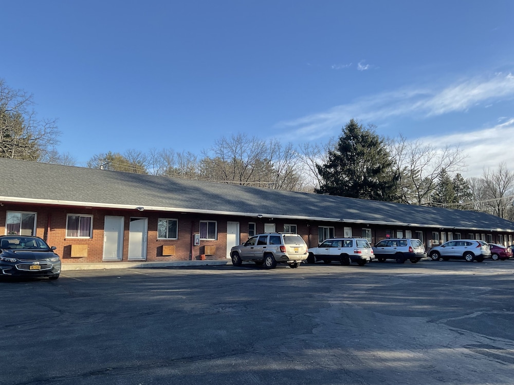Hudson Valley 9w Motel in Lake Katrine, United States