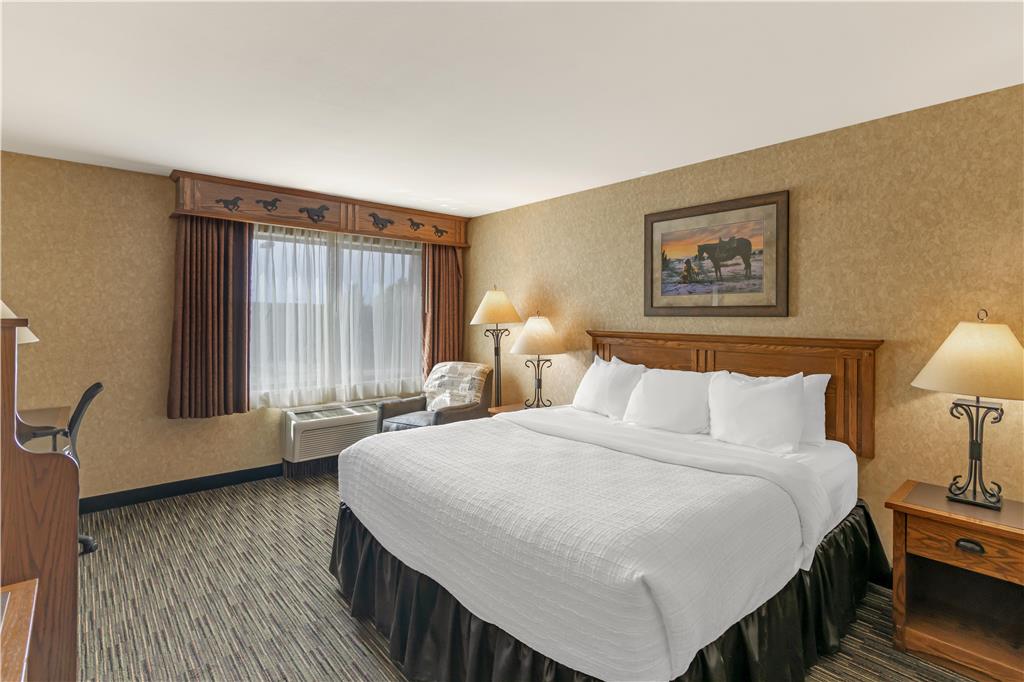 Best Western Plus Kelly Inn & Suites - photo 17