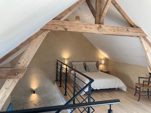 Le 6 - carbon neutral hotel in Unknown City