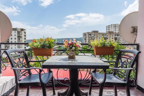 Hotel S.R — Tbilisi — photo 2