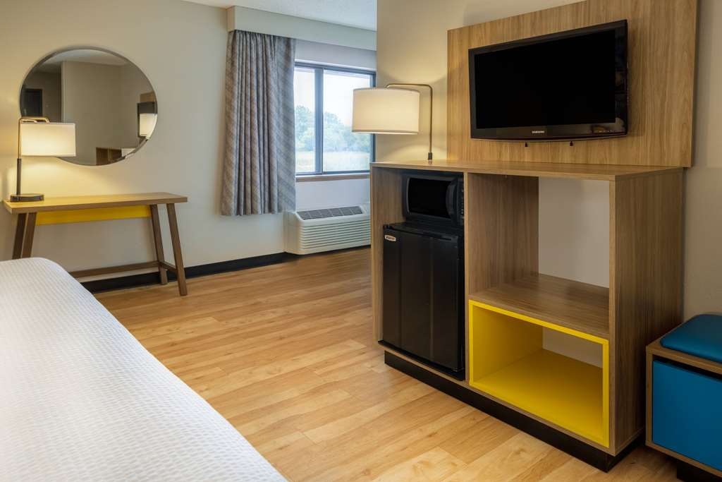 Days Inn by Wyndham Pleasant Prairie Kenosha - photo 27