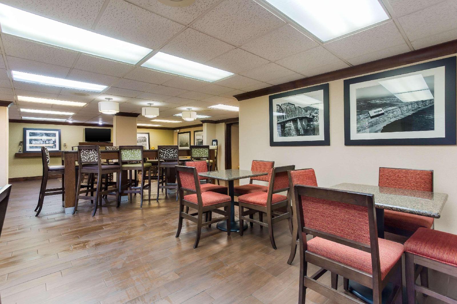 Quality Inn Hamilton Place - photo 20