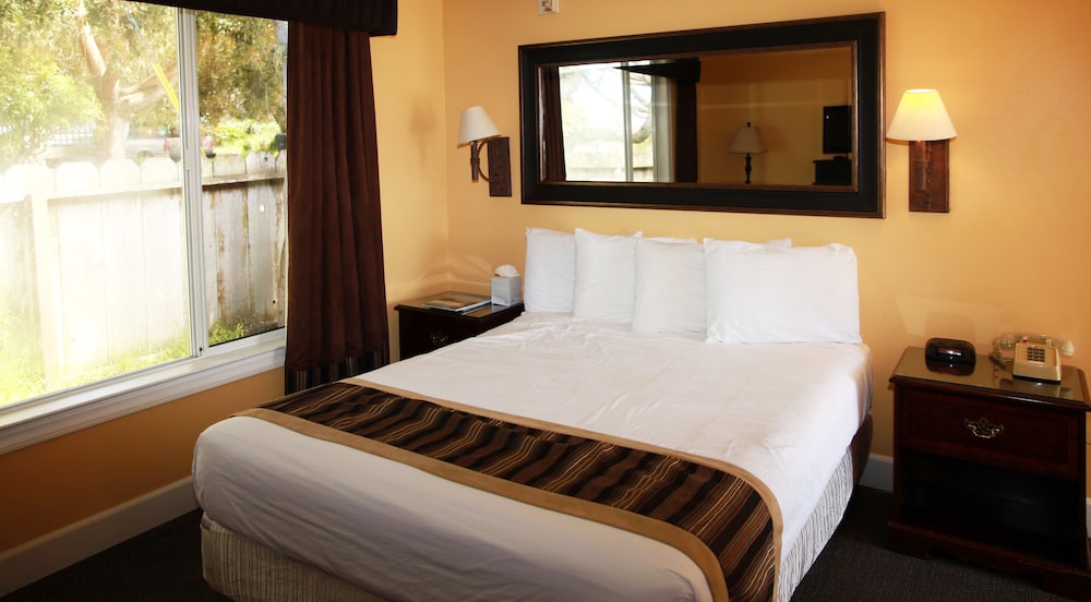 Sea Breeze Inn And Cottages - photo 16