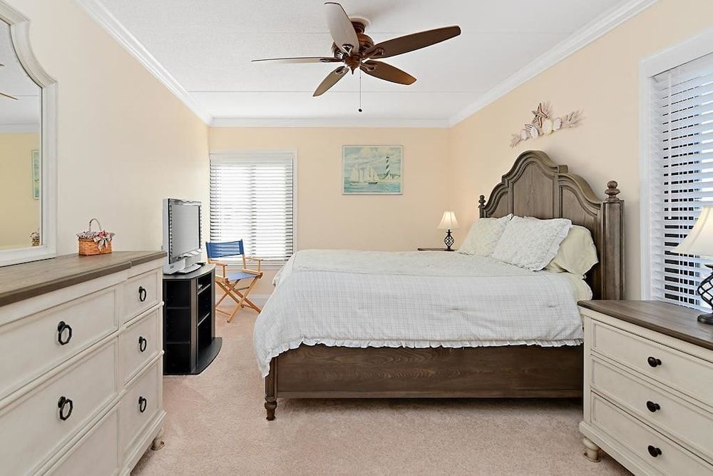 Fountainhead Towers - photo 12