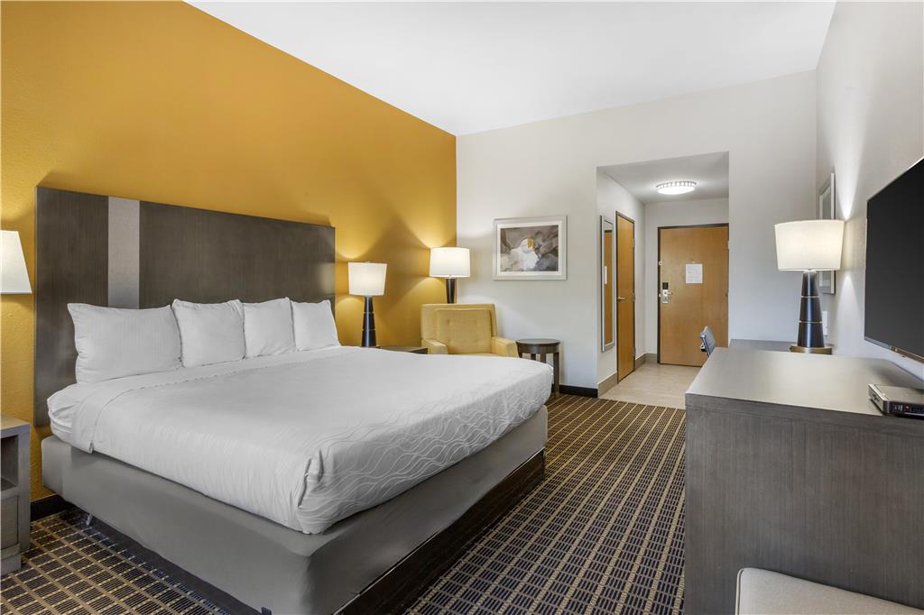 Best Western Plus Lampasas Inn & Suites - photo 21