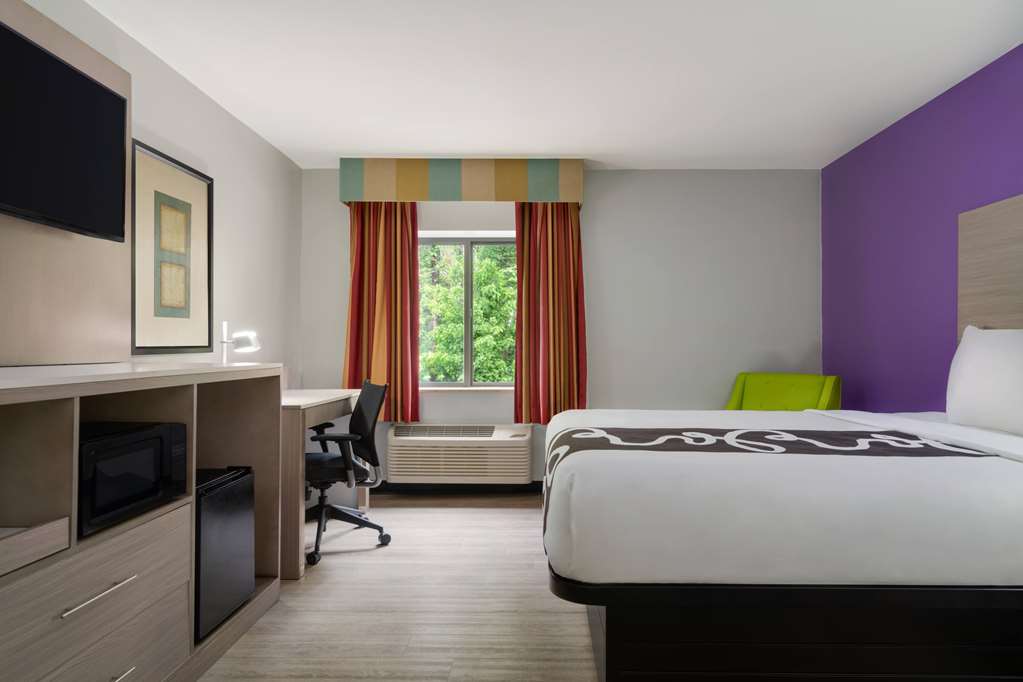 La Quinta Inn by Wyndham Birmingham Inverness - photo 20