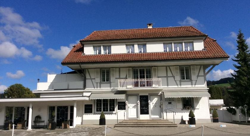 Aebis Landhotel — 4-Star Luxury Hotel in Burgdorf, Switzerland