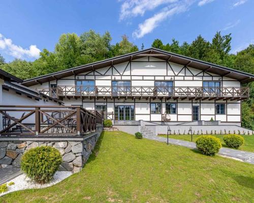 Готель Pikuy — 5-Star Luxury Hotel in Volovets, Ukraine