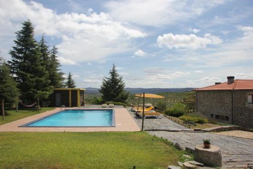 Quinta Do Salgueiro B&B Turismo Rural — 4-Star Luxury Hotel in Freixo De Espada A Cinta, Portugal