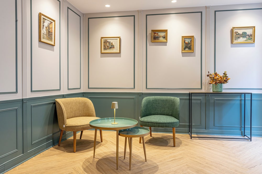 Hotel Montcalm - last minute hotel in Paris
