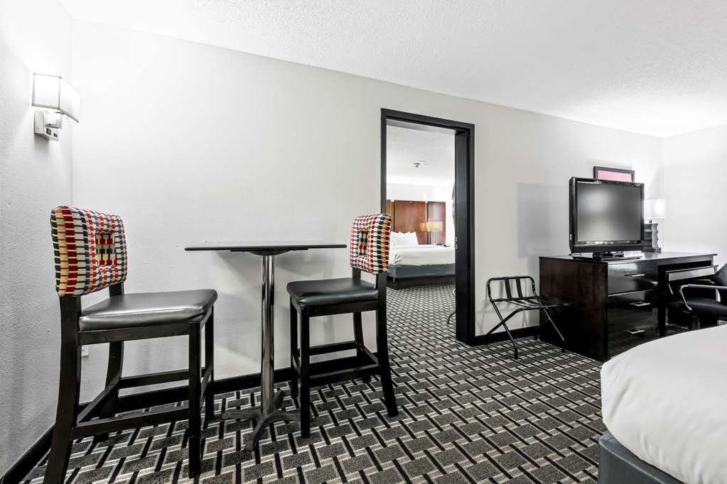 Comfort Suites Williamsburg Historic Area - photo 27