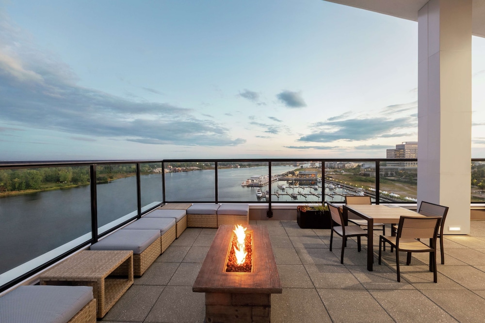 Embassy Suites by Hilton Wilmington Riverfront - photo 35