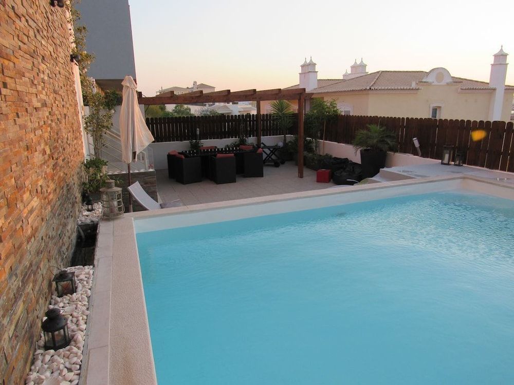 Cantinho Algarvio em Ferragudo — 4-Star Luxury Hotel in Lagoa, Portugal