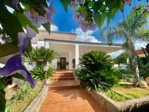 The Rosa's Luxury House — 4-Star Luxury Hotel in Alezio, Italy