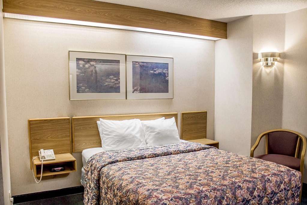 Rodeway Inn Abbotsford - photo 13