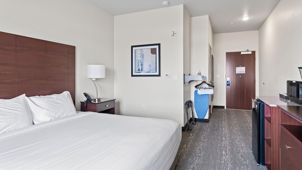 Cobblestone Inn & Suites Julesburg - photo 11