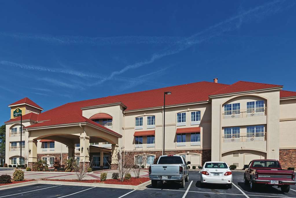 La Quinta Inn & Suites by Wyndham Searcy - photo 3