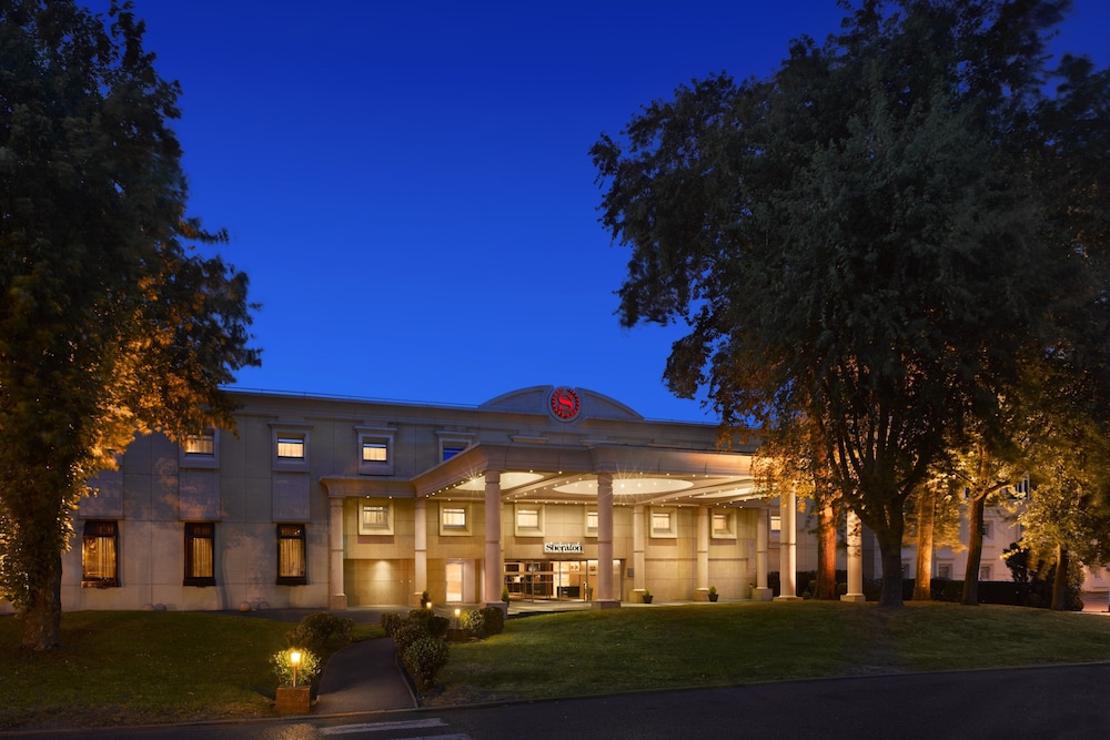 Sheraton Heathrow Hotel in West Drayton, United Kingdom