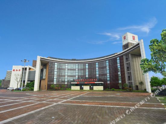QinHeYuan elderly Resort Hotel — 4-Star Luxury Hotel in Shanghai, People's Republic of China