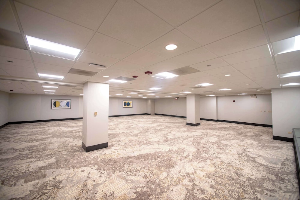 Hilton Chicago O'Hare Airport - photo 93