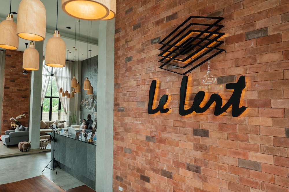 Le Lert Hotel Ratchaburi in Ratchaburi, Thailand