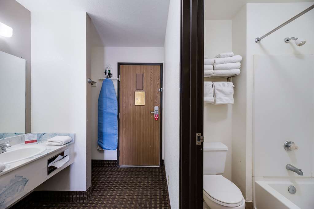 Econo Lodge Inn & Suites Williams Grand Canyon Area - photo 23