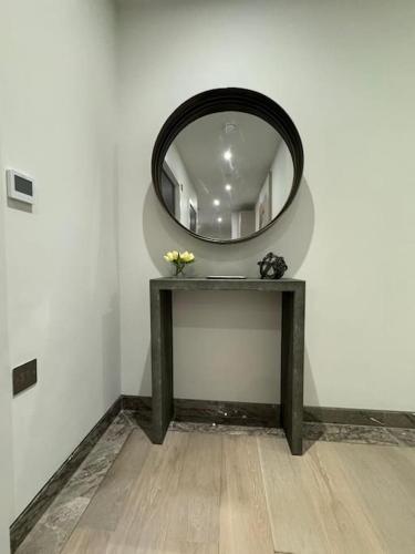 Luxurious Studio Central Prime Reading Location CHRL F18
