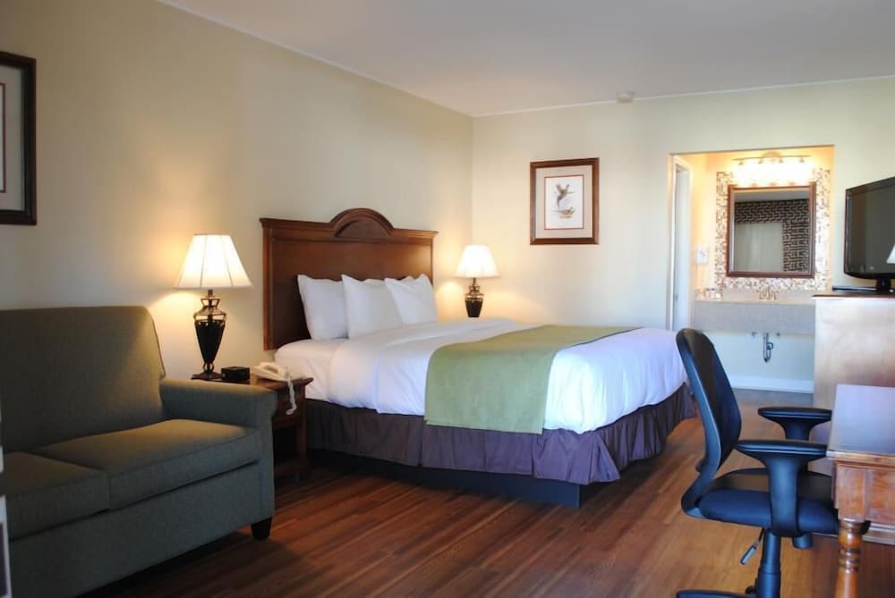 Merry Acres Inn - photo 8