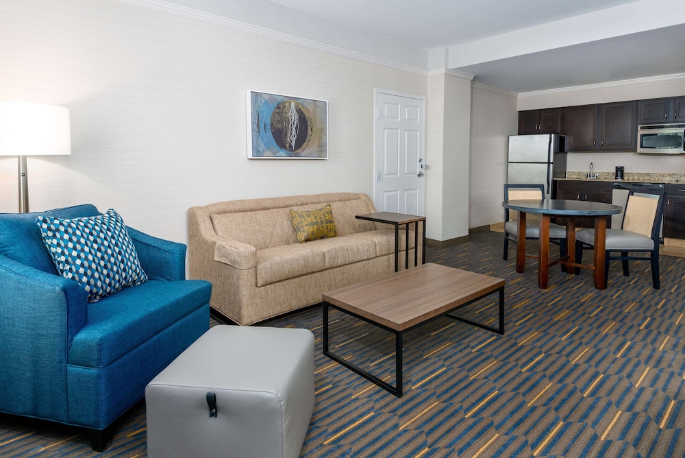 Hampton Inn & Suites Buffalo Downtown - photo 23