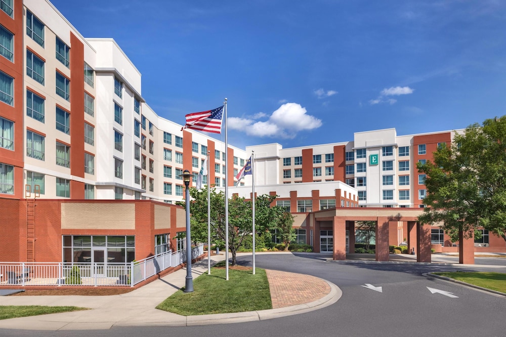 Embassy Suites by Hilton Charlotte Ayrsley in Charlotte, United States