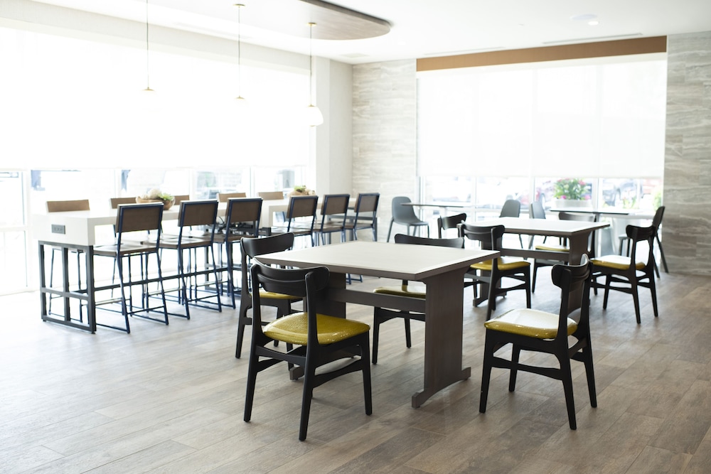 Home2 Suites Downtown Nashville Metrocenter - photo 11