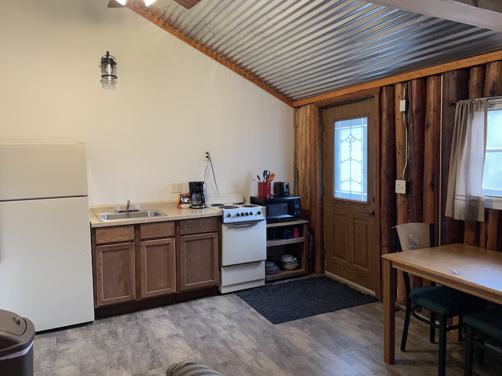 Hanging Horn Lakeside Resort - photo 34