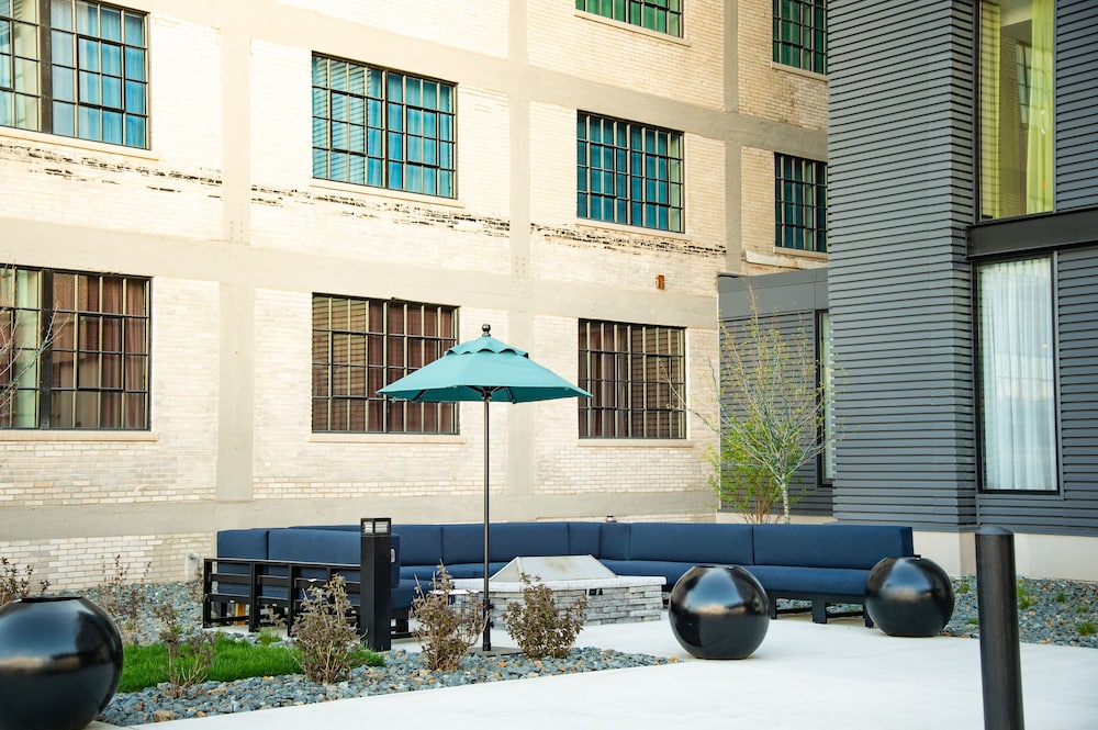 Hotel Indigo Madison Downtown by IHG - photo 63