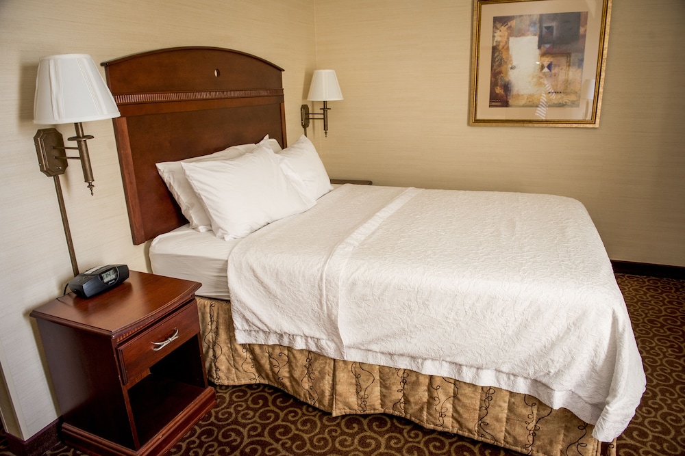 Hampton Inn Plover Stevens Point - photo 5