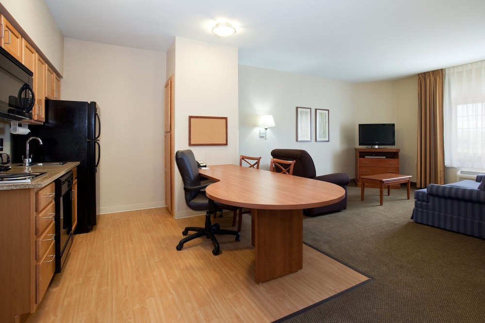 Candlewood Suites Craig Northwest by IHG - photo 11