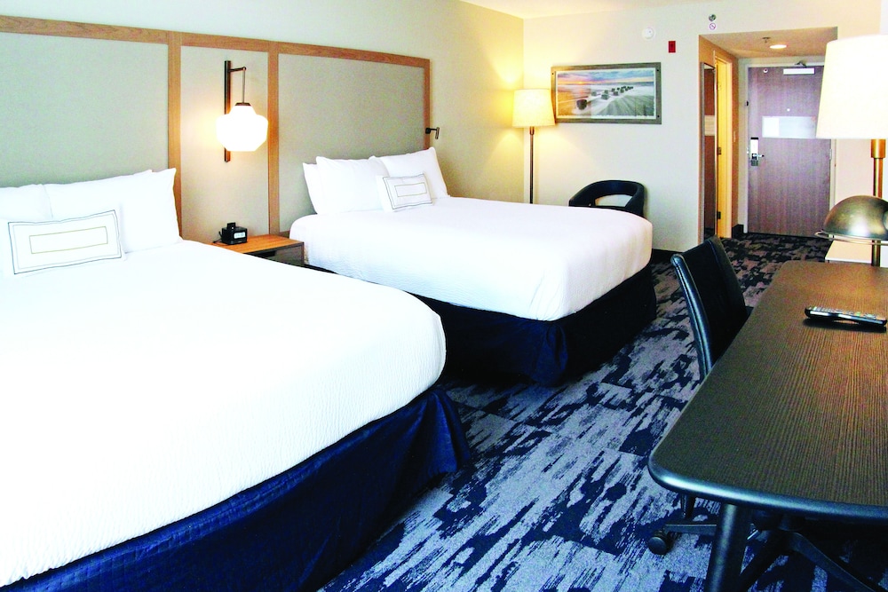 Fairfield by Marriott Inn & Suites Charleston Airport Convention Center - photo 6