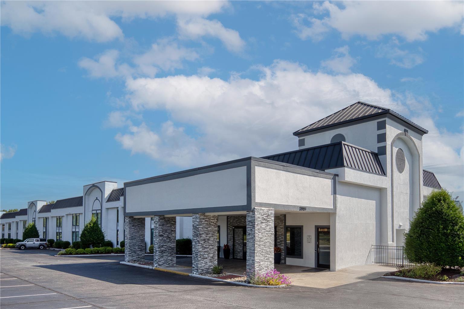 Best Western Greensboro Coliseum Inn - photo 21