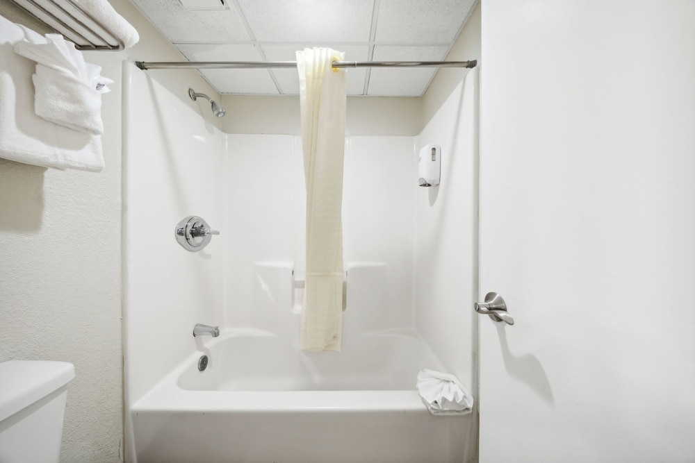 Sugar Sands Beachfront Hotel a By The Sea Resort - photo 42
