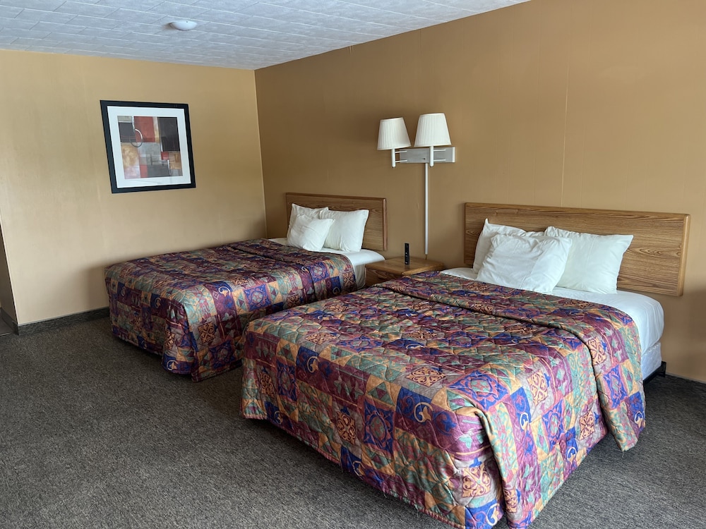 All Star Inn & Suites - photo 130